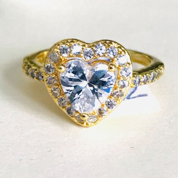 Size 6 - Gorgeous 2CT Heart Cut Diamonique Halo Gold Plated Ring - Picture 6 of 10